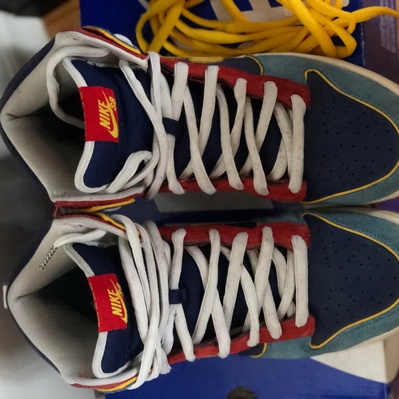 Pac Man Dunks 2009 men size 10.5, OG box and laces - Picture 2 of 4